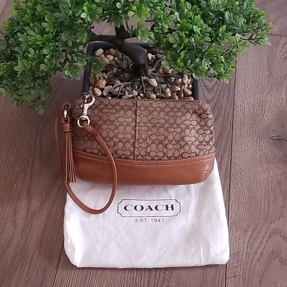 Coach Handbags - Coach Mini Wristlet